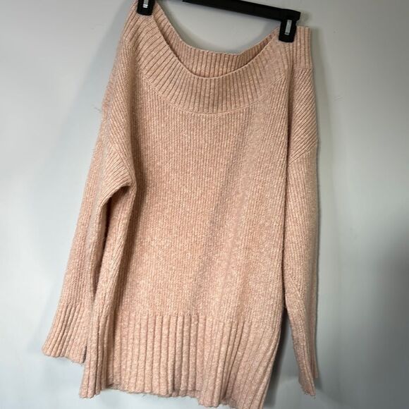 Chelsea 28 Off The Shoulder Sweater - Picture 3 of 5